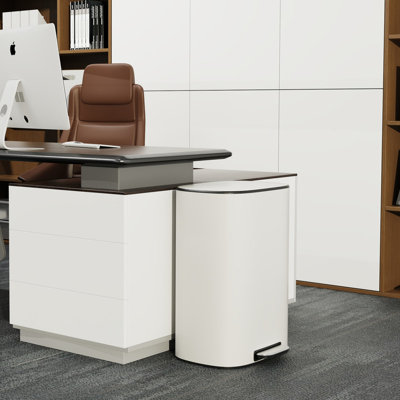 Poubelle à pédale en acier inoxydable 13 gallons résistante aux empreintes digitales, couvercle à fermeture douce, blanc