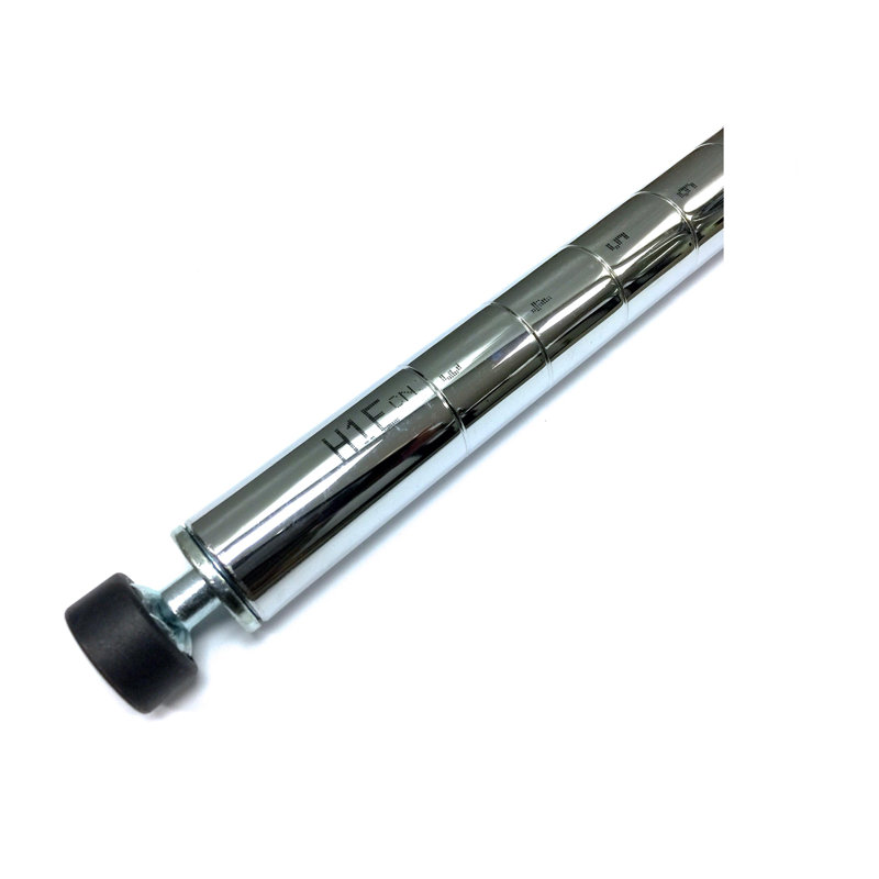 Publier, Chrome, H 96 po x l 1,5 po x P 1,5 po
