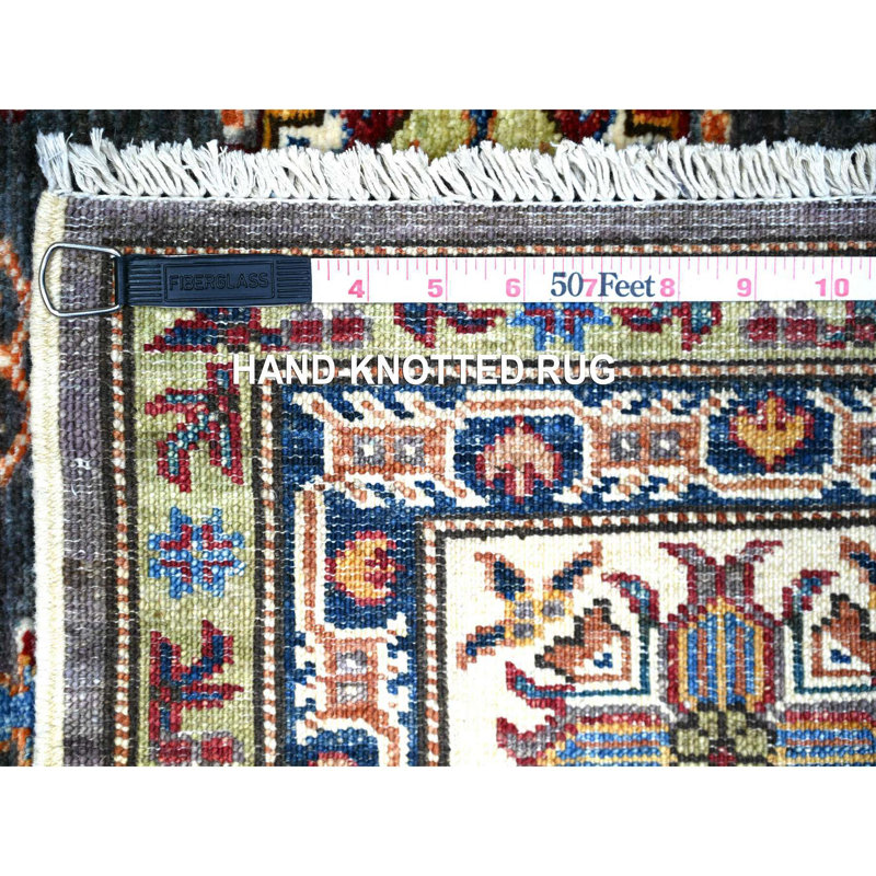 Tapis unique 5 pi 9 po x 7 pi 10 po Xavian