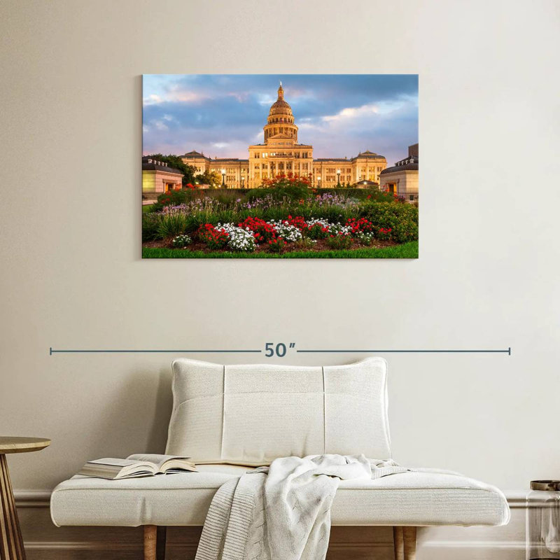 Nicci, Texas State Capitol, H 24 po x l 36 po