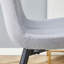 Ensemble de chaise de salle à manger confortable en lin et coton gris clair. Siège et dossier intégrés, matériau en coton et lin, conception de coussin incurvé élargi pour plus de confort.-1319746320