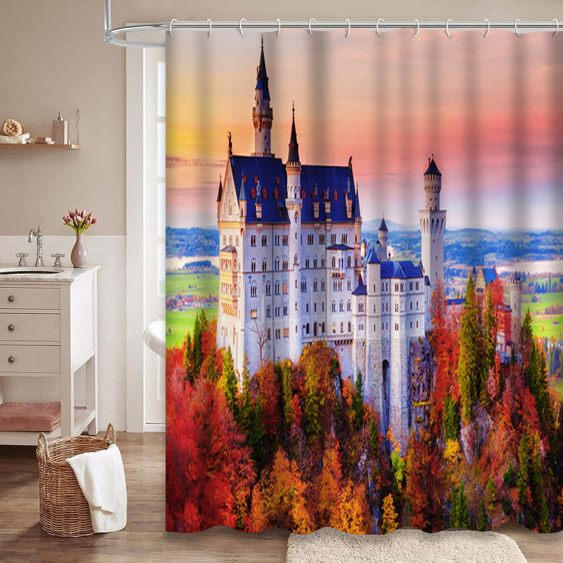 Rideau de douche Neuschwanstein Castle, L 72 po x l 84 po