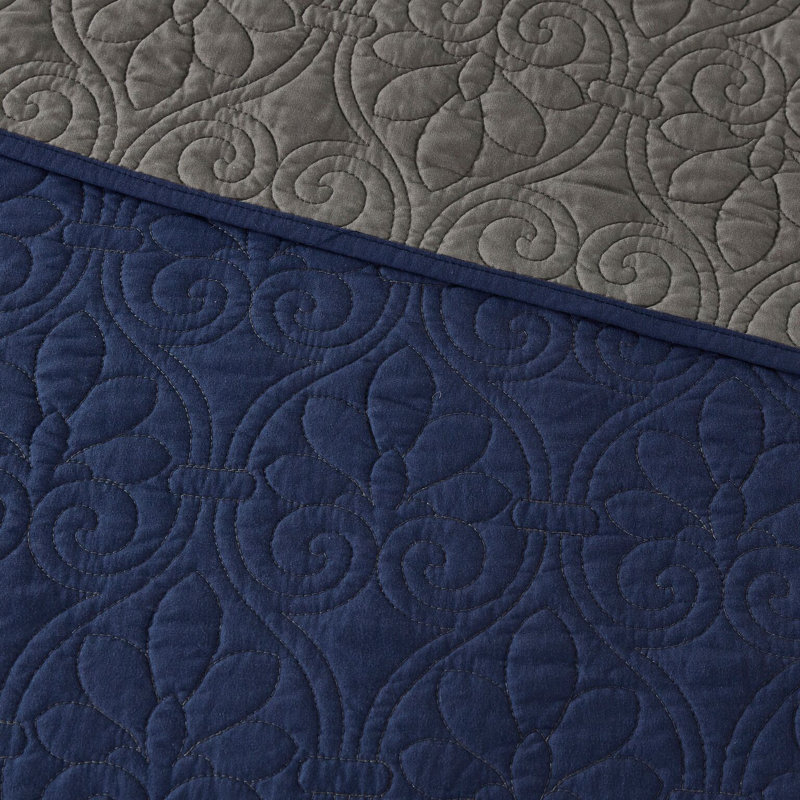 Quebec Reversible Quilt Set, Navy, Twin/Twin XL Coverlet + 1 Standard Sham