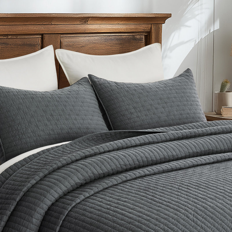 Cross Stitch Cotton Quilt set, King + 2 Shams, Charcoal Black