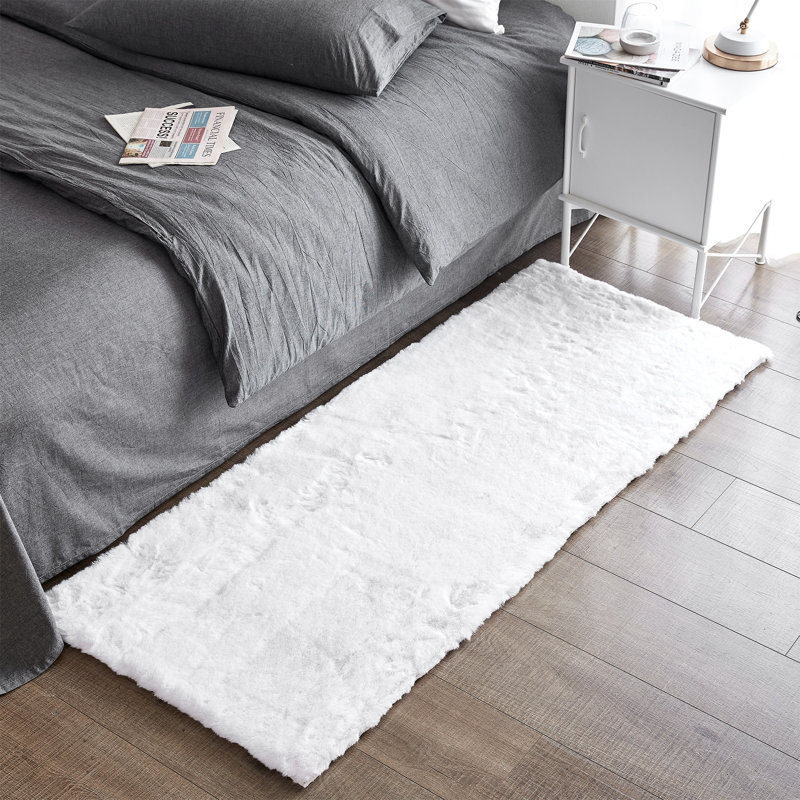 Faux Fur Indoor Rug, Runner 2'2" x 5'1"