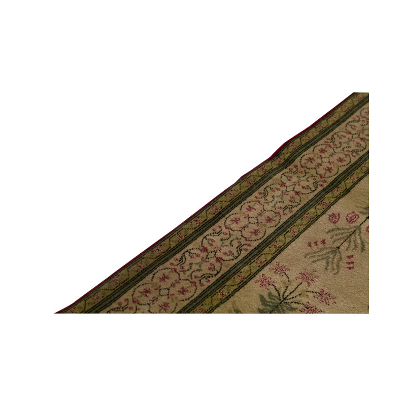 Hand-Knotted High-Quality Beige Area Rug