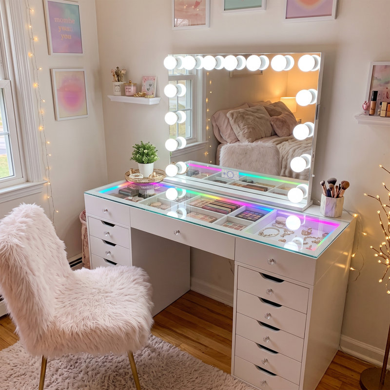 Grande coiffeuse de 150 cm avec miroir de maquillage de style hollywoodien, plateau en verre HD, bandes lumineuses RVB intégrées, 13 grands tiroirs et montage facile en 3 pièces.