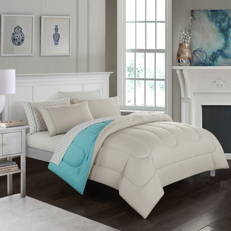 Full Teal Blue Down Alternative Reversible Bed in a Bag Set