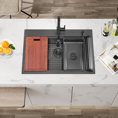 Évier de cuisine à simple cuve encastré en acier inoxydable résistant aux égratignures de 33 po avec accessoires coulissants Attop