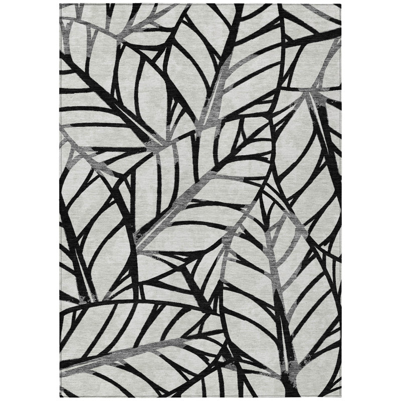 Neysa Washable Floral Indoor / Outdoor Rug, Rectangle 5' x 7'6"