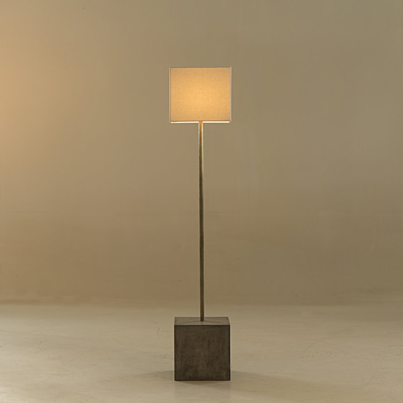 Lampe sur pied traditionnelle 66" untitled Nellcote