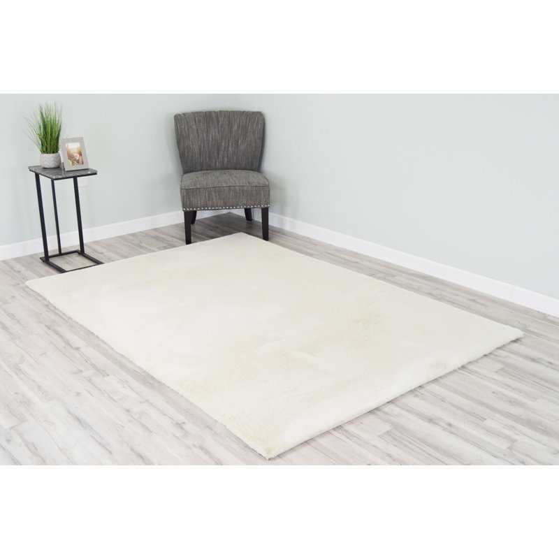 Tapis beige en polyester tissé à la machine Nikith 5 pi 3 po x 7 pi 6 po