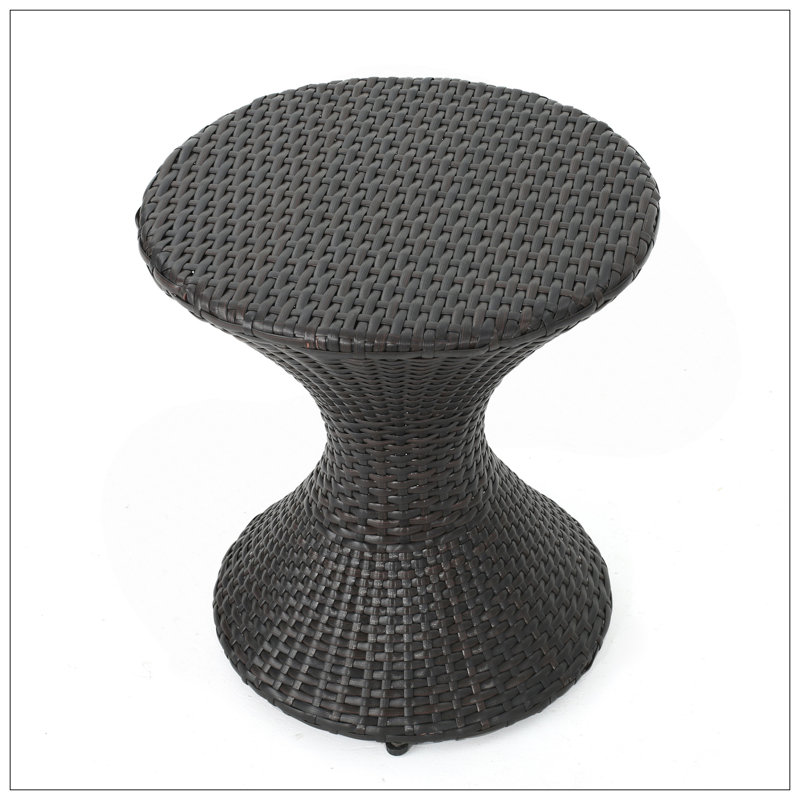 Table d'appoint d'extérieur en osier brun de 16 pouces Hourgla