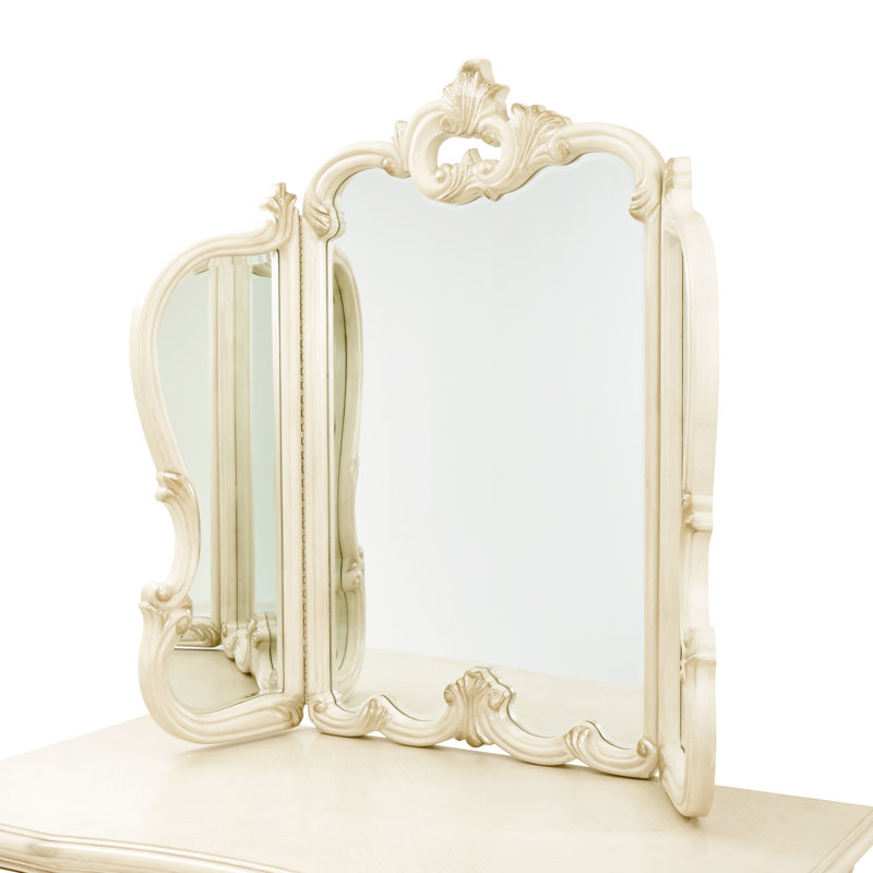 Platine de Royale 4 Piece Vanity