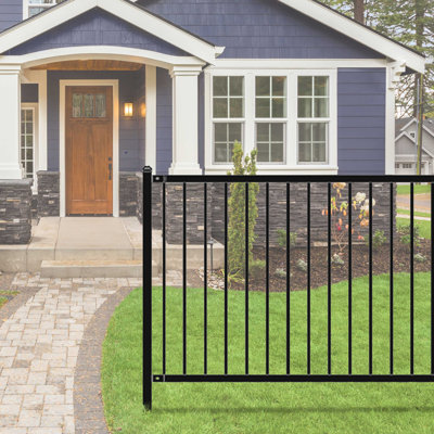 93 Ft. W Fencing