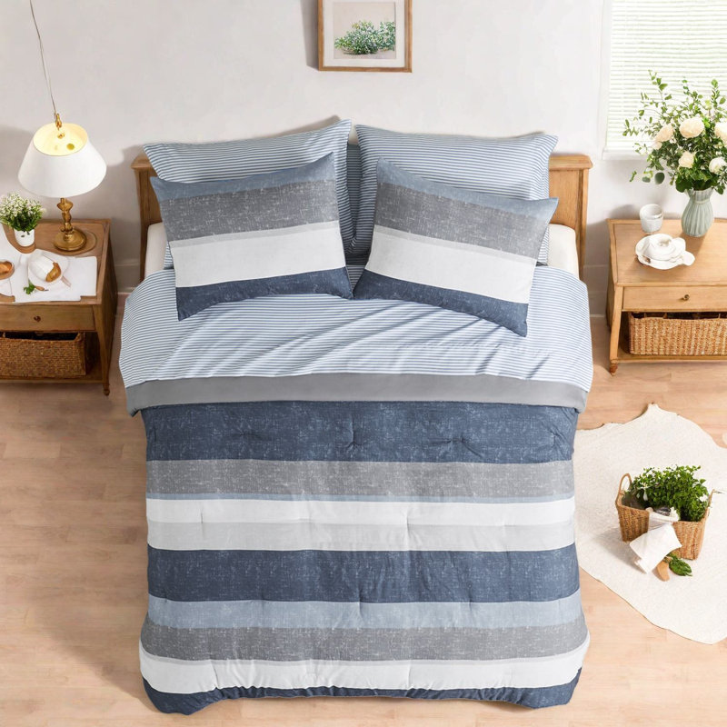 Comfortable Bedding Sets, Polyester Microfiber, Modern Stripe Design For Home