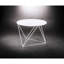 Table d'appoint en métal blanc pur, avec plateau de table rond et pieds triangulaires, pour le bureau à domicile, décoration de salon, utilisation pratique, blanc avec bureau élégant et léger-182581869
