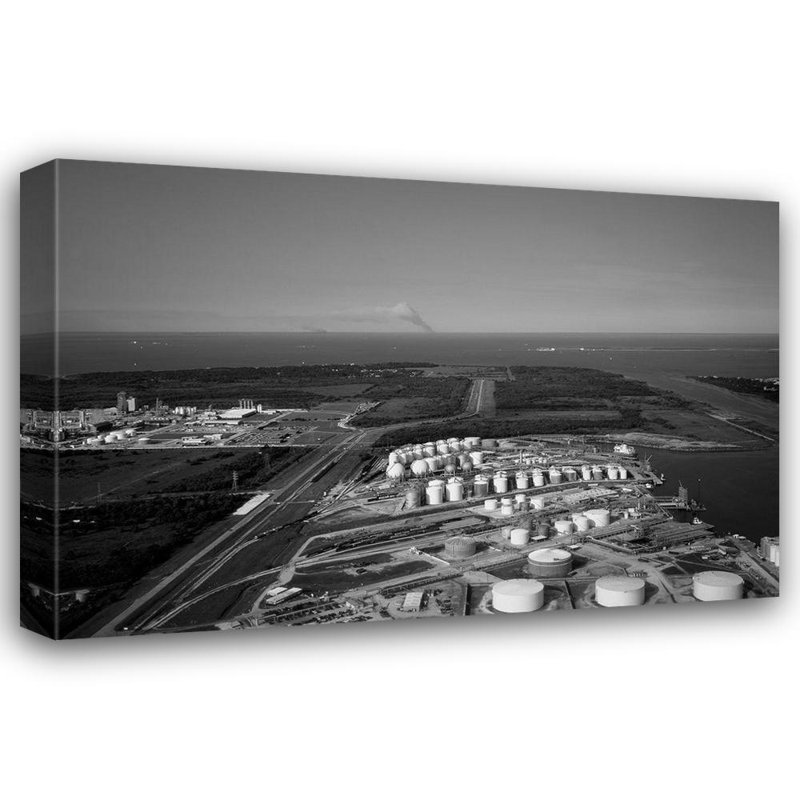 Art sur toile, Highsmith, Carol: réservoirs de raffinerie le long du Houston Ship Channel, Texas 64740, H 28 po x l 40 po