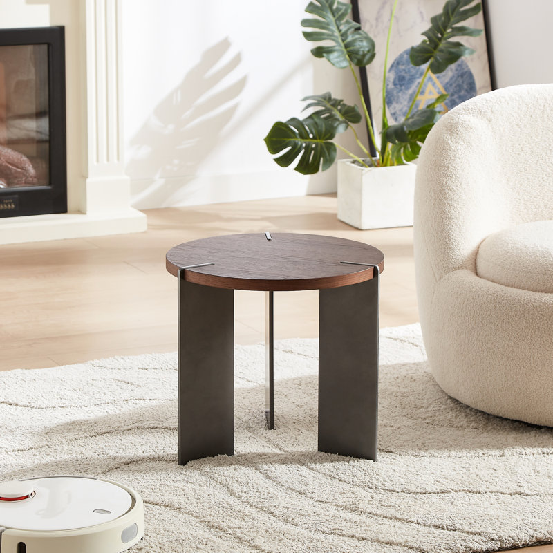 Table basse Cool Cool avec surface en noyer et base en métal