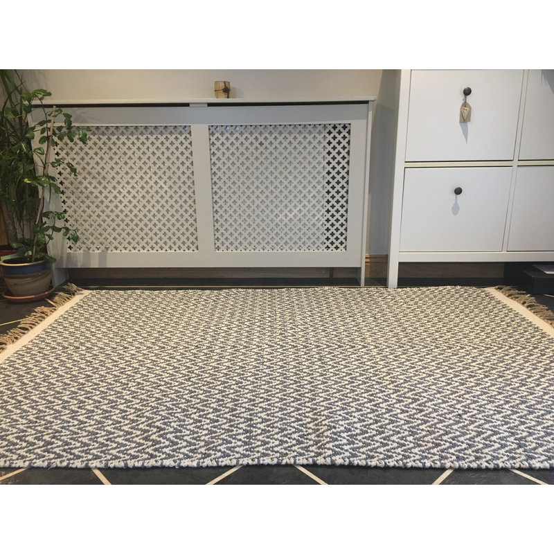 Eesa Chevron Hand Woven Area Rug, Rectangle 120 x 180cm