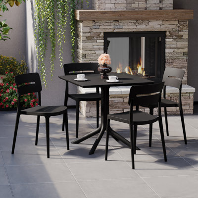 Ensemble repas carré pour 4 personnes