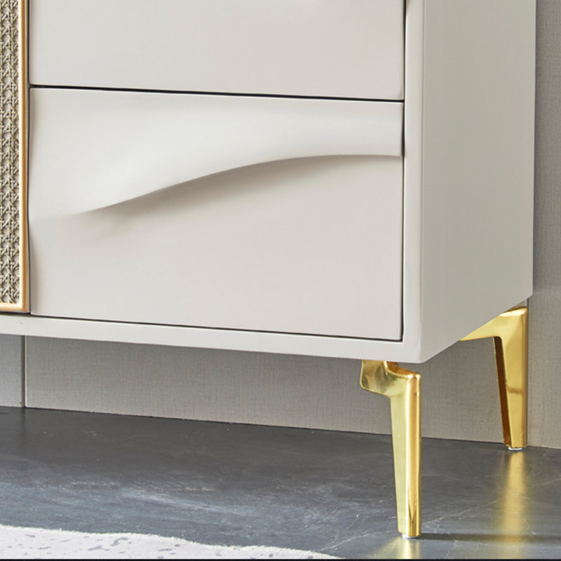Armoires décoratives à motifs simples