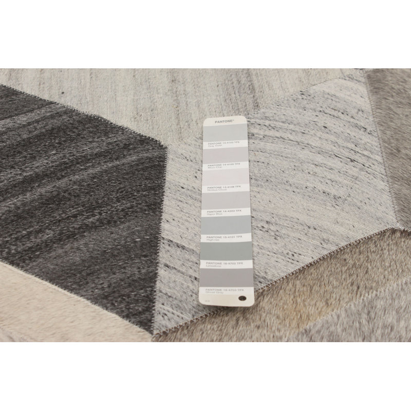 Tapis gris clair / brun en cuir fabriqué à la main Mayella, Rectangle 5 pi 6 po x 7 pi 7 po