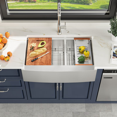33" L Double Bowl Stainless Steel Farmhouse / Apron Kitchen Sink Workstation with Accessories