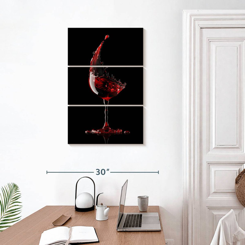 Yarlin Red Wine Glass, 32" H x 20" W