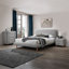 Mobilier de chambre à coucher classique avec deux tiroirs et table de chevet à deux tiroirs