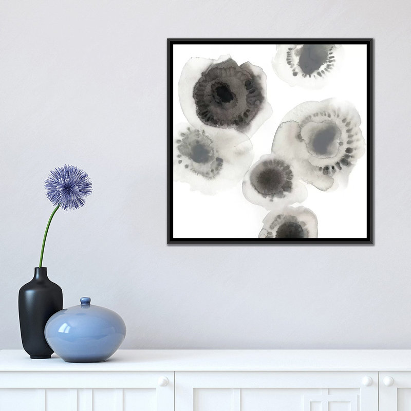 « centric pétales i », reproduction d’art sur toile tendue, H 18 po x l 18 po x P 1,5 po, Toile avec cadre noir, Pas de tapis