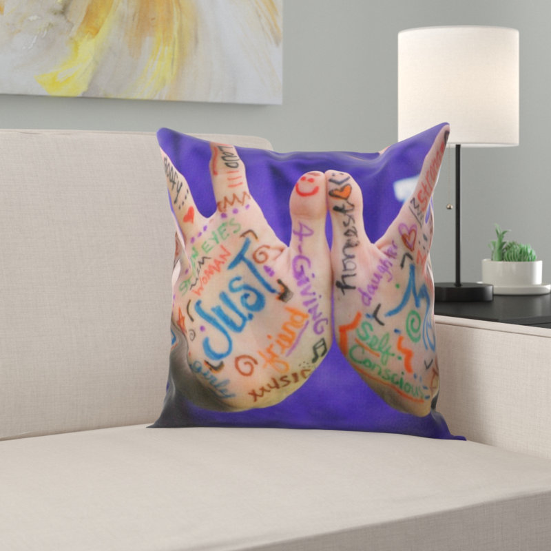 Coussin décoratif mains