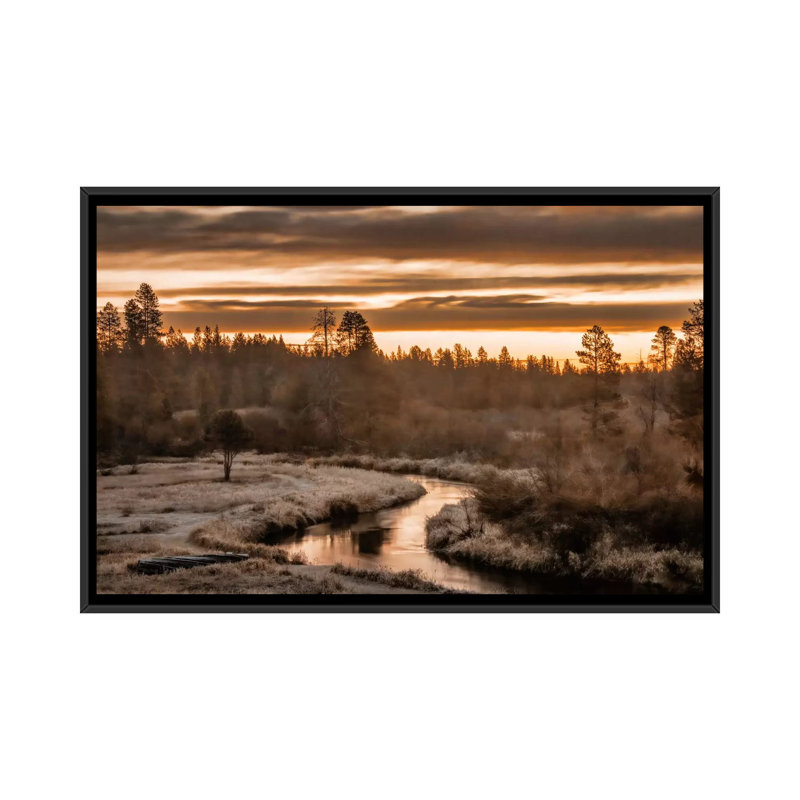 «Le long des petits déschutes», reproduction de photo sur toile, H 32 po x l 48 po x P 1,5 po, Toile avec cadre noir