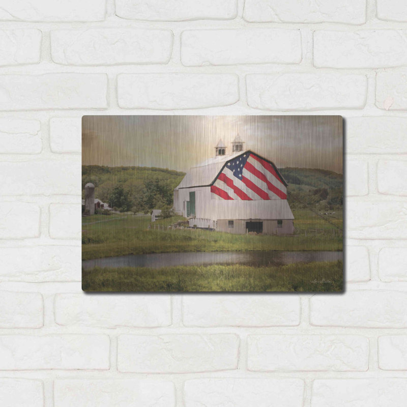 «Flag Barn» par Lori Deiter, H 12 po x l 16 po