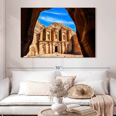 Kavia Ad-Deir In Petra