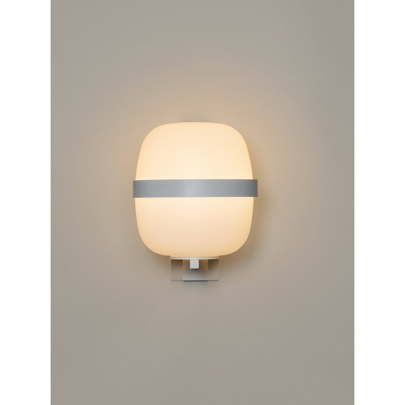 Wally Cestita Aluminum Wallchiere, White