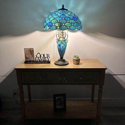 Ampoule Haruko TiffanyTable en verre coloré et base en cristal avec ampoules à DEL incluses l 16 po x P 16 po x H 24 po