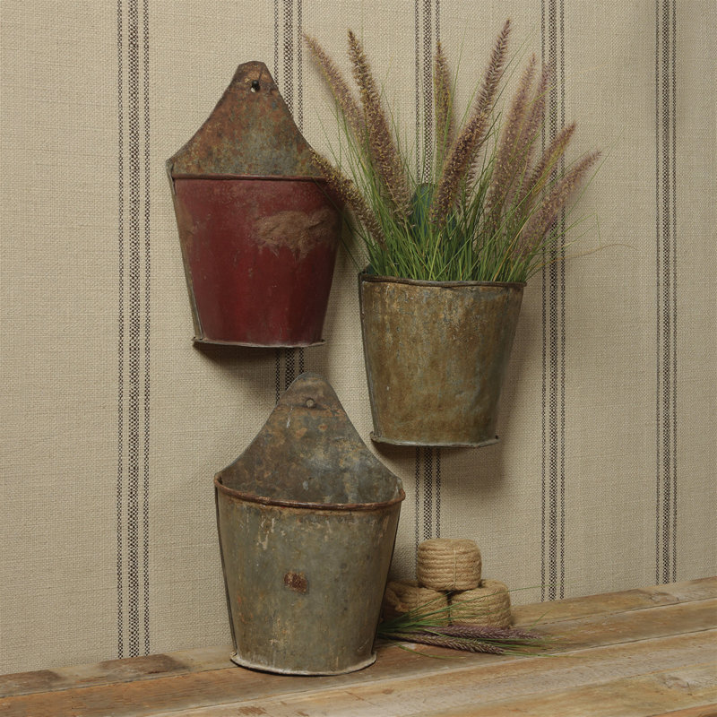 Stong Metal Wall Planter