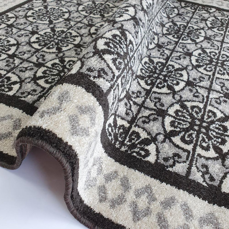 Lynelle Oriental Area Rug, Rectangle 120 x 170cm
