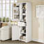 Armoire de salle de bain autoportante polyvalente avec tablettes réglables et compartiments multiples