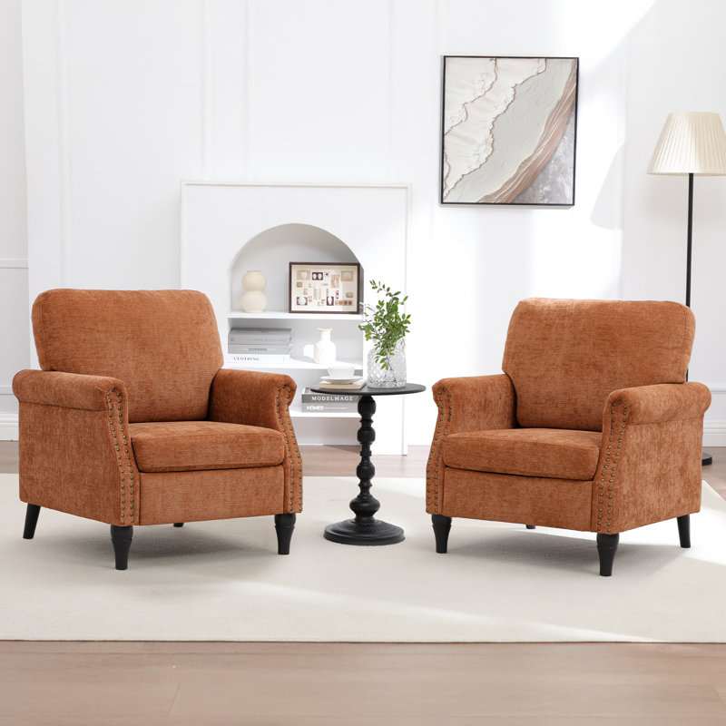Fauteuil rembourré avec accents cloutés, Orange
