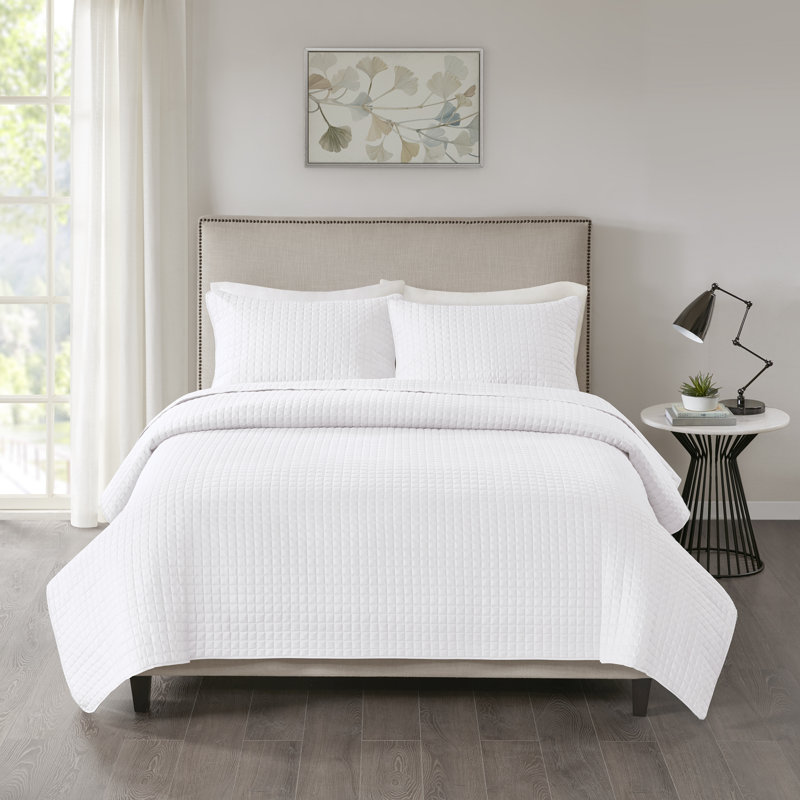 Otto 3 Piece Reversible Quilt Set, King/California King Coverlet + 2 Shams, White