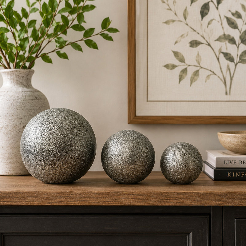 Ensemble de 3 boules décoratives, texture hachurée, céramique argent antique