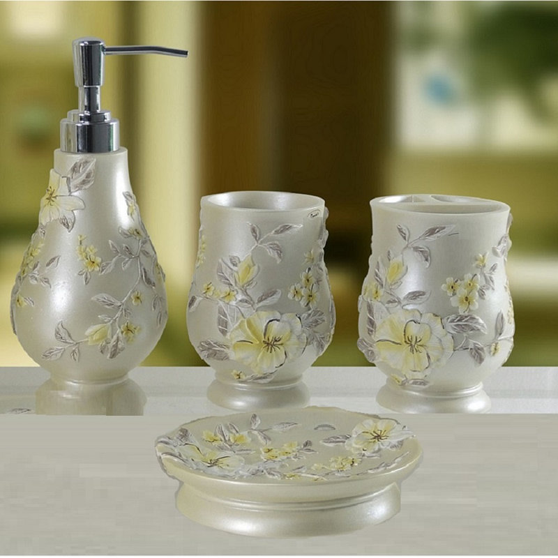 Colmar Ceramic / Porcelain Bathroom Accessory Set, Yellow