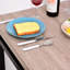 Ensemble repas pour quatre personnes