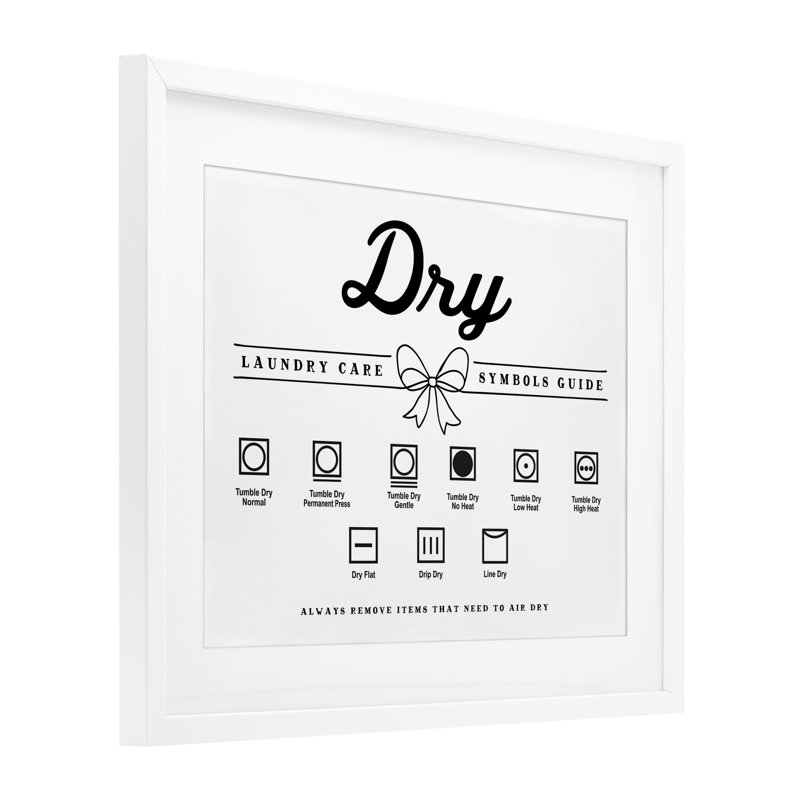 «Dry Laundry Symbols», impression encadrée sous verre à motif d'arc avec lettres et doublure, H 13 po x l 16 po