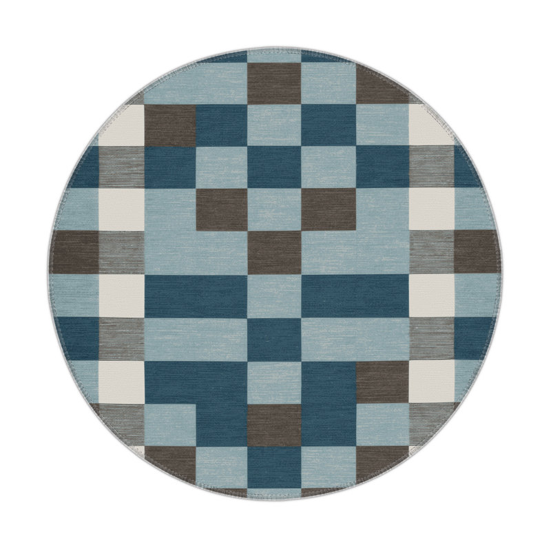 Checkered Gray Indoor and Outdoor Area Rug, Round 5'