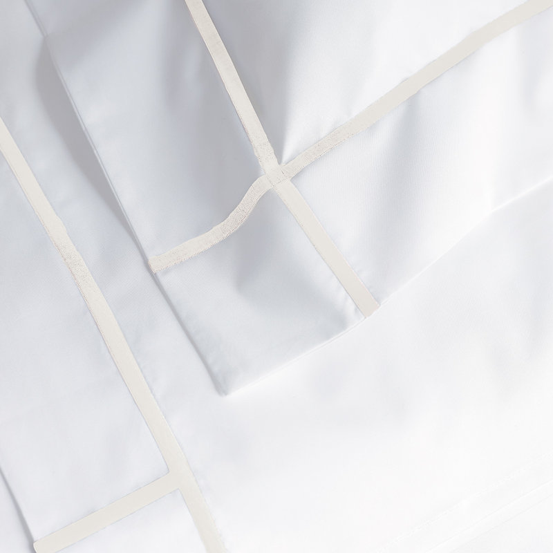 Athena Sham, Nacre, Standard