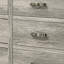 Commode 6 tiroirs 59 pouces Kalonda, poignées de bar en métal argenté, gris grain de bois