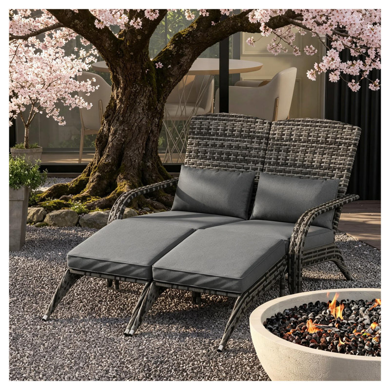 Ensemble de 2 chaises Adirondack grises à dossier haut en osier avec repose-pieds repose-pieds, siège de jardin en rotin PE avec structure en acier